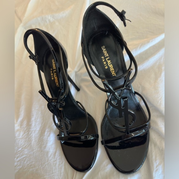 NEW Yves Saint Laurent Cassandra heels - Picture 4 of 10